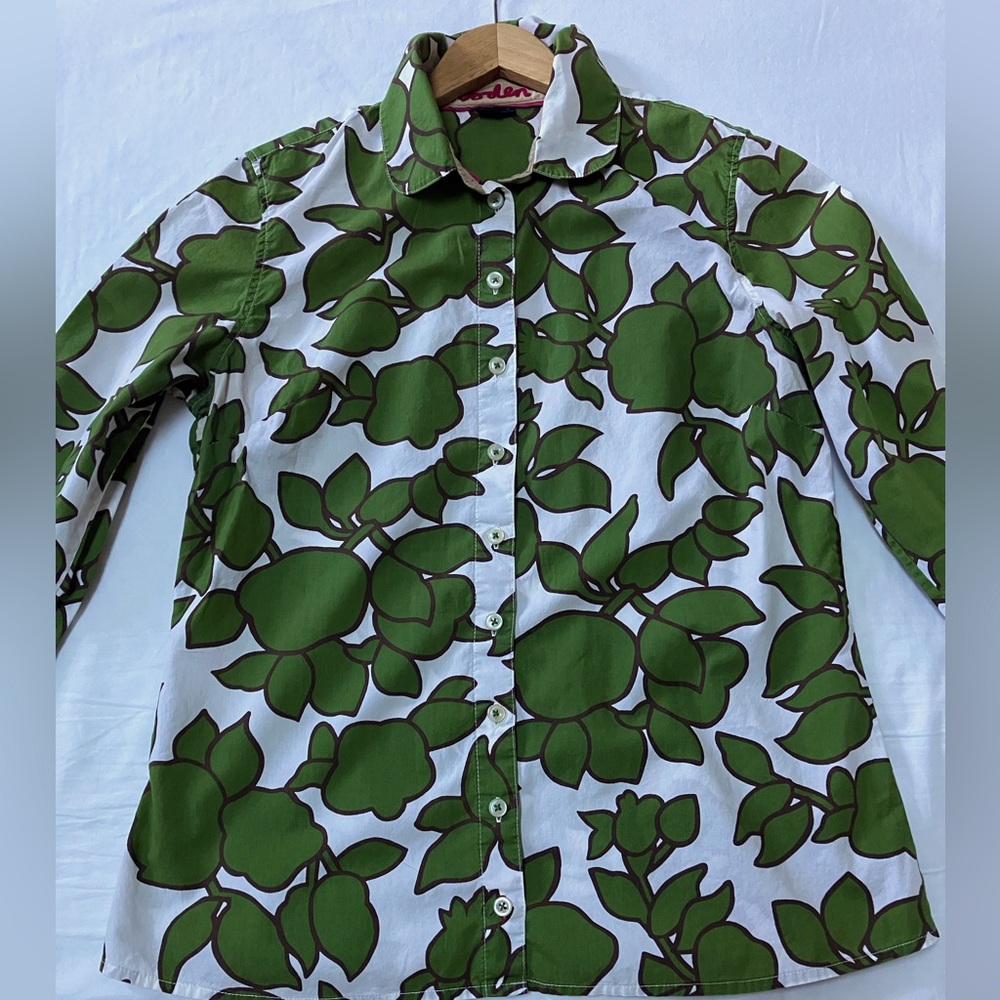 Sweet button down botanical print